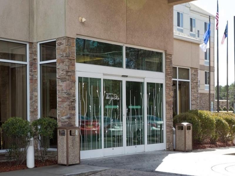 Hilton Garden Inn And Fayetteville Convention Center Exterior photo
